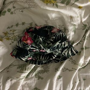 Trendy unisex skater floral bucket hat